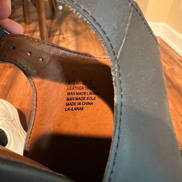 Lucky Brand Larae Black Wood Studded Wedge Heels Size 6.5 - Picture 8 of 9